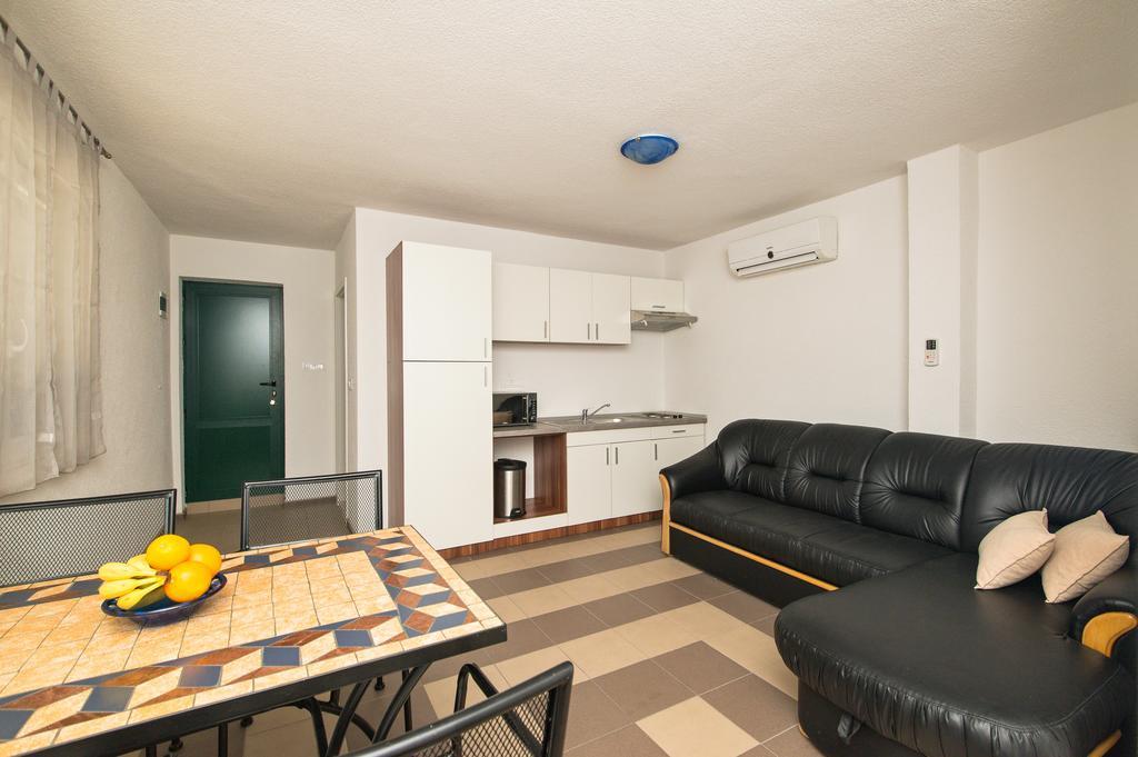 Apartment Afrika Makarska